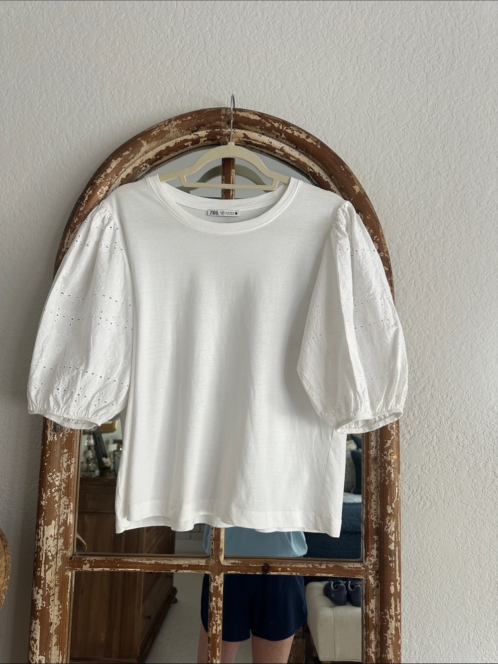 Zara White Puff-Sleeve Eyelet Tee